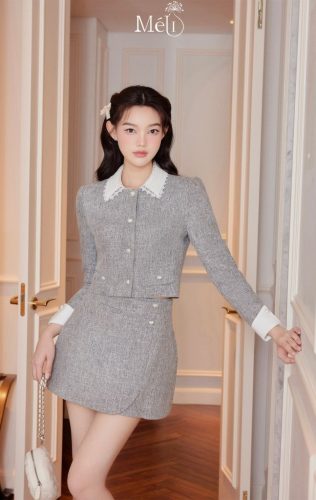 Set Tweed Jacket and A-line Tweed Skirt_ME31.16.1_Méli Brand_เสื้อแจ็คเก็ตเท็กซ์สีพริกไทยคอปกลูกไม้ – กระโปรงเท็กซ์ทรงเอพริกไทย