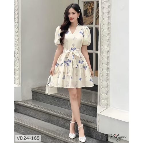 Puff Sleeve V Neck Silk Mini Dress_VD24-165_Vilya Brand_ชุดเดรสผ้าไหมแนวสตรีทคอวี แขนโบว์และเข็มขัดโบว์