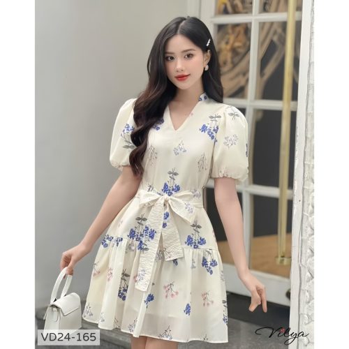 Puff Sleeve V Neck Silk Mini Dress_VD24-165_Vilya Brand_ชุดเดรสผ้าไหมแนวสตรีทคอวี แขนโบว์และเข็มขัดโบว์