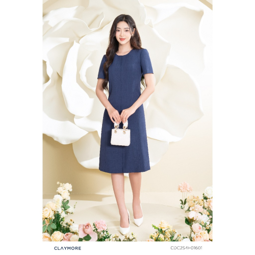 Straight Dress_CDC2S4F01601_Claymore Fashion Brand_Đầm đũi suông