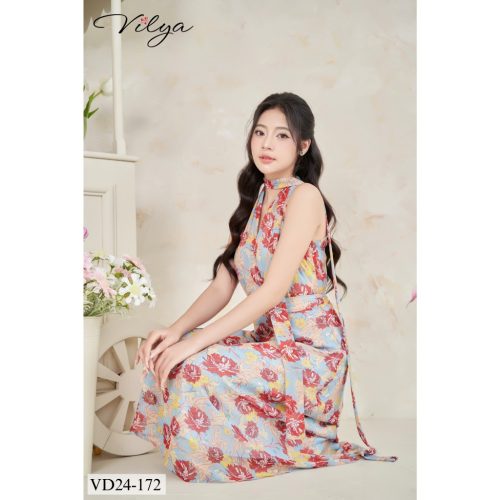 Floral Pattern Halter Neck Flared Midi Dress_VD24-172_Vilya Brand_ชุดเดรสทำงานลายดอกไม้พร้อมคอปกบานและเข็มขัด