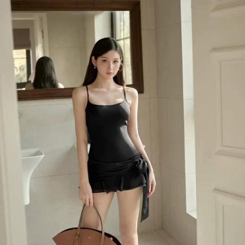 Body Mini Dress_CO51.31_Colin Brand_ชุดเดรสยางยืดสั้น 2 สายสำหรับผู้หญิง ทรงเข้ารูปและเดรสผ้าชีฟองผูกโบว์