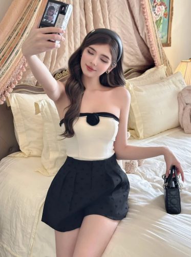 Oggy Tube Top_CO200.35_Cocobebe Brand_ท่อนบนประดับด้วยดอกไม้