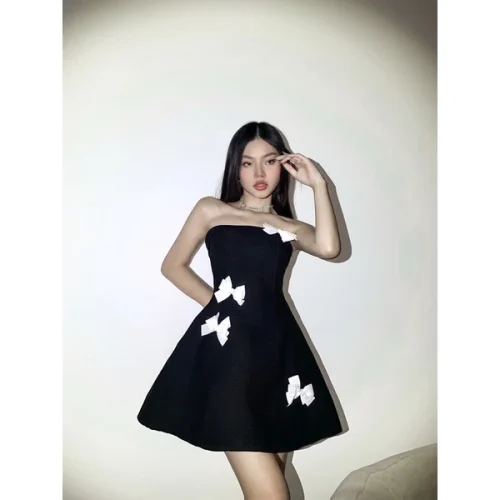 Rosé Mini Dress_LA45.24_Laneci Brand_ชุดเดรสสั้นผู้หญิงพร้อมสายรัดรูปตัว A และโบว์หรูหรา