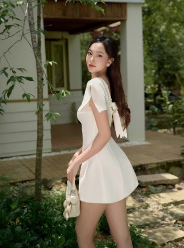 Short Sleeve Mini Dress_CO51.56_Colin Brand_เดรสสั้นผู้หญิง แขนสั้น ผ่าอกและโบว์หลัง