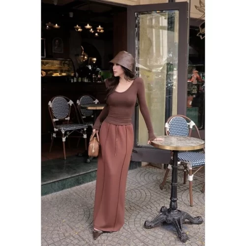 Teli Maxi Skirt_CO200.29_Cocobebe Brand_กระโปรงยาวทรงหางปลายางยืด