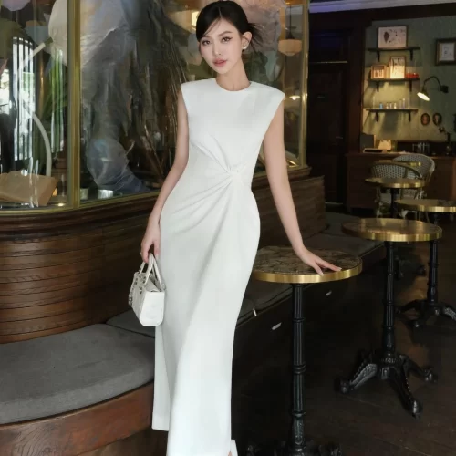 Aine Midi Dress_JO202.28_Joven Brand_ชุดเดรสดินสอ Aine Midi พร้อมแผ่นรองไหล่แยกลึก