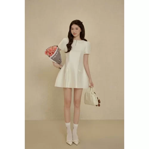 Short Sleeve Mini Dress_CO51.41_Colin Brand_เสื้อผ้าผู้หญิง เดรสสั้นคอบัวทรงพองมีโบว์ผูก