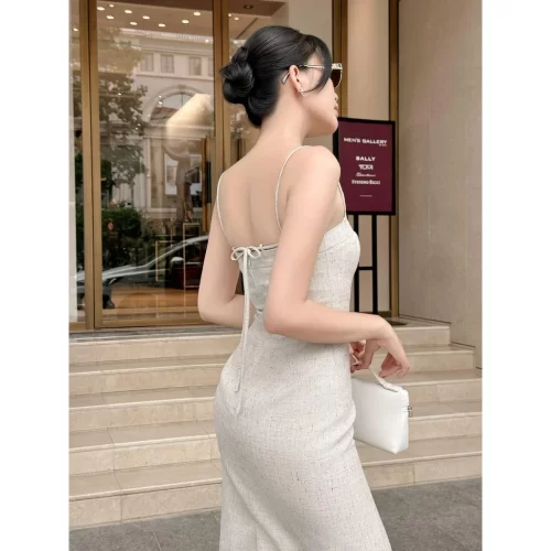 Miami Bustier Dress _JO202.40_Joven Brand_ชุดเดรสเกาะอกดินสอเกาะอกไมอามี่พร้อมผ่าหลัง