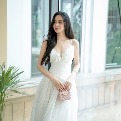 Papillon Long Dress_DE37.34_DEAR JOSÉ Brand_เดรสยาวสีขาวลายผีเสื้อ